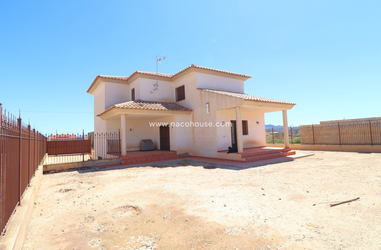 Resale - Villa -
Almendricos