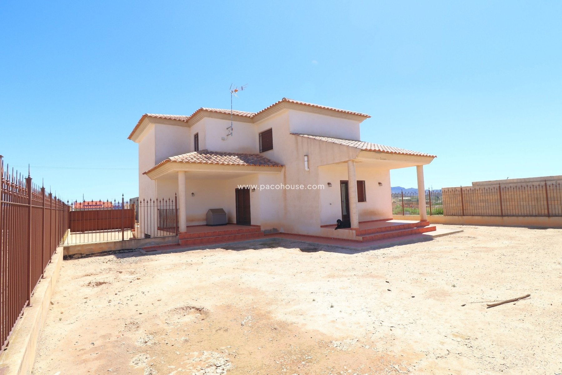 Resale - Villa -
Almendricos