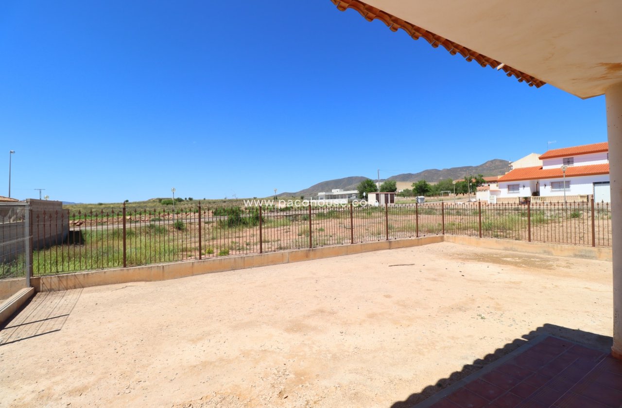 Resale - Villa -
Almendricos