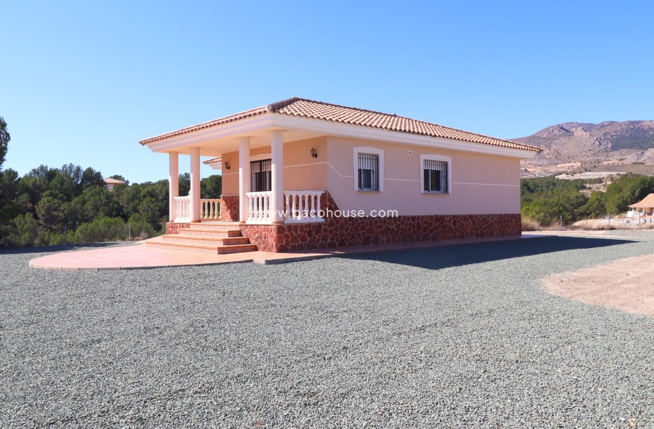 Resale - Villa -
La Parroquia