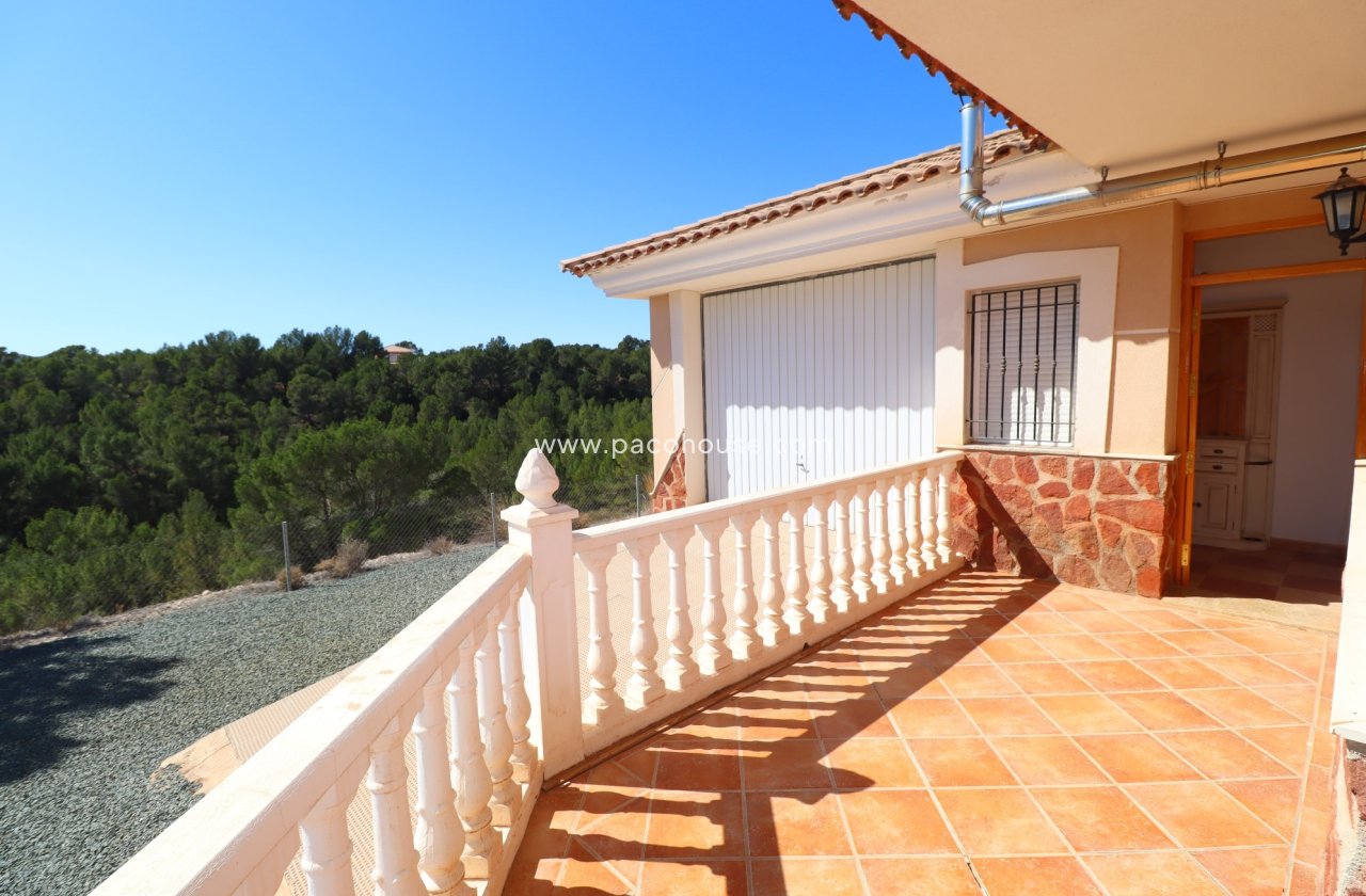 Resale - Villa -
La Parroquia