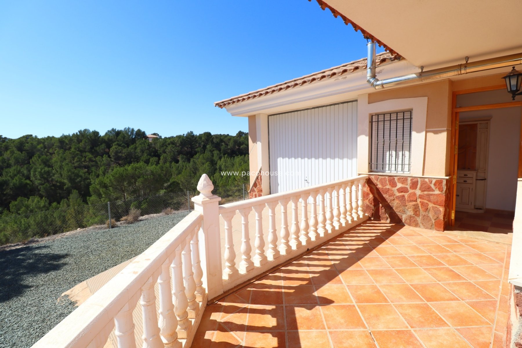 Resale - Villa -
La Parroquia