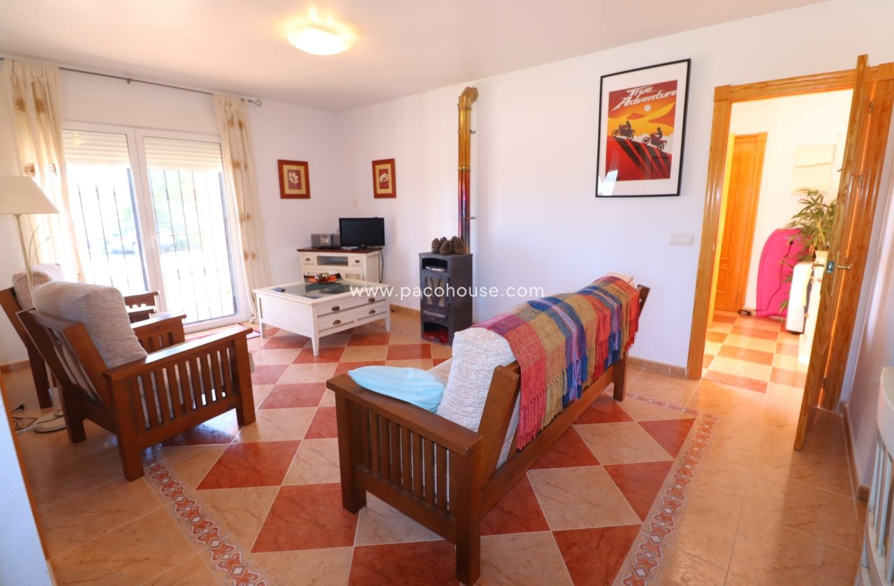 Resale - Villa -
La Parroquia