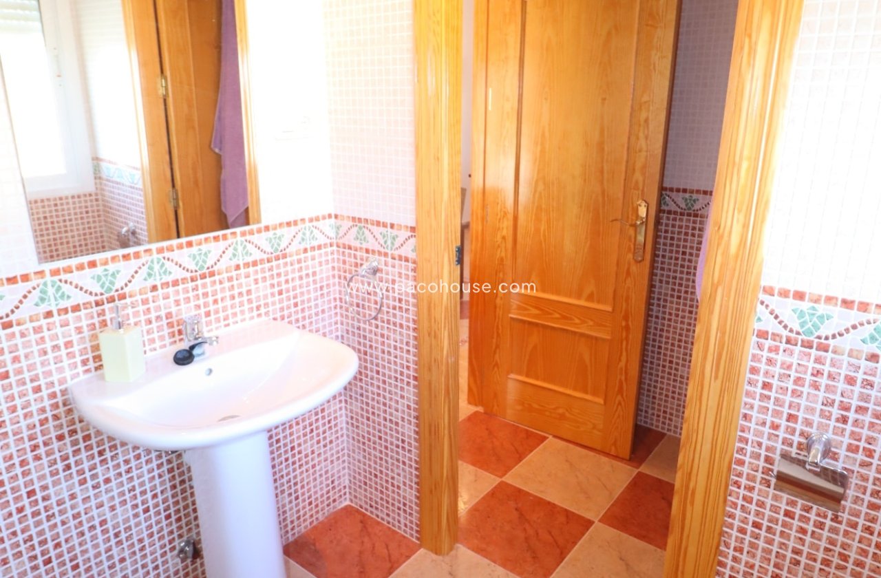 Resale - Villa -
La Parroquia