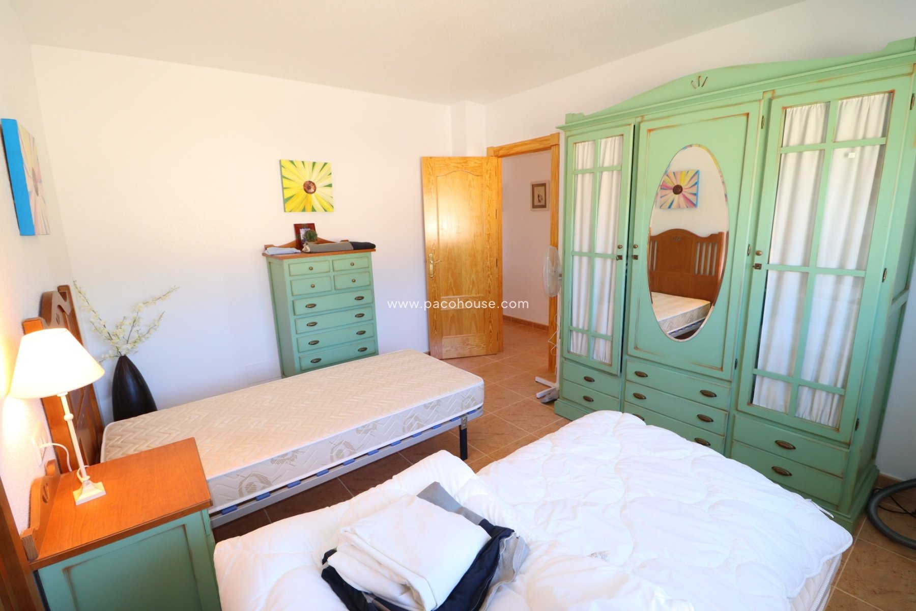 Resale - Villa -
La Parroquia