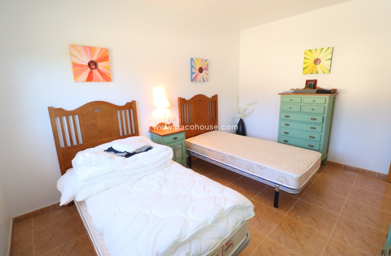 Resale - Villa -
La Parroquia