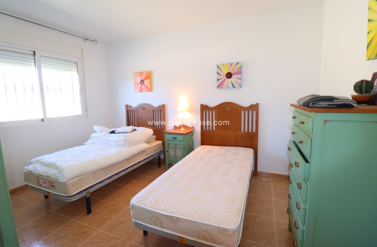 Resale - Villa -
La Parroquia