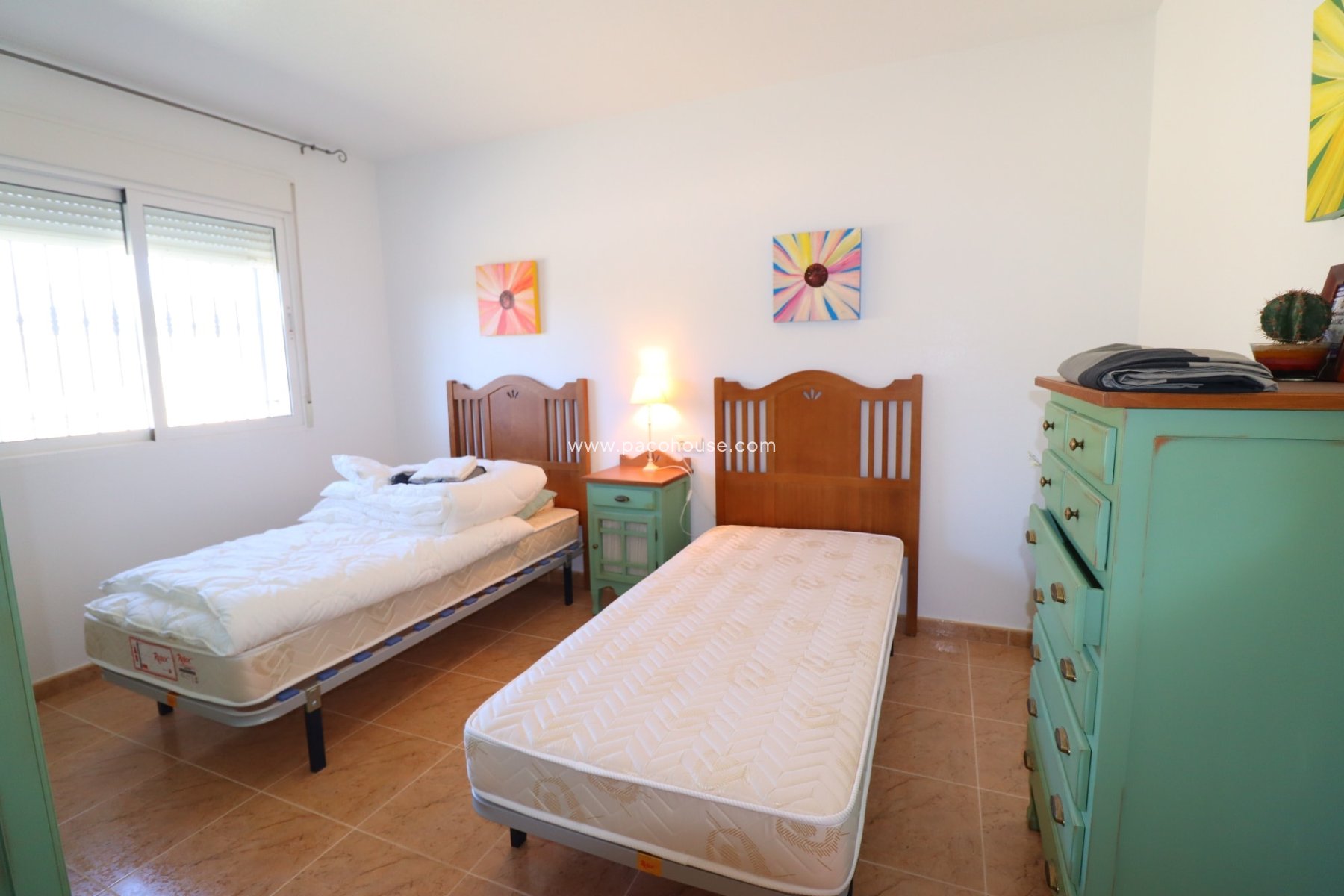 Resale - Villa -
La Parroquia