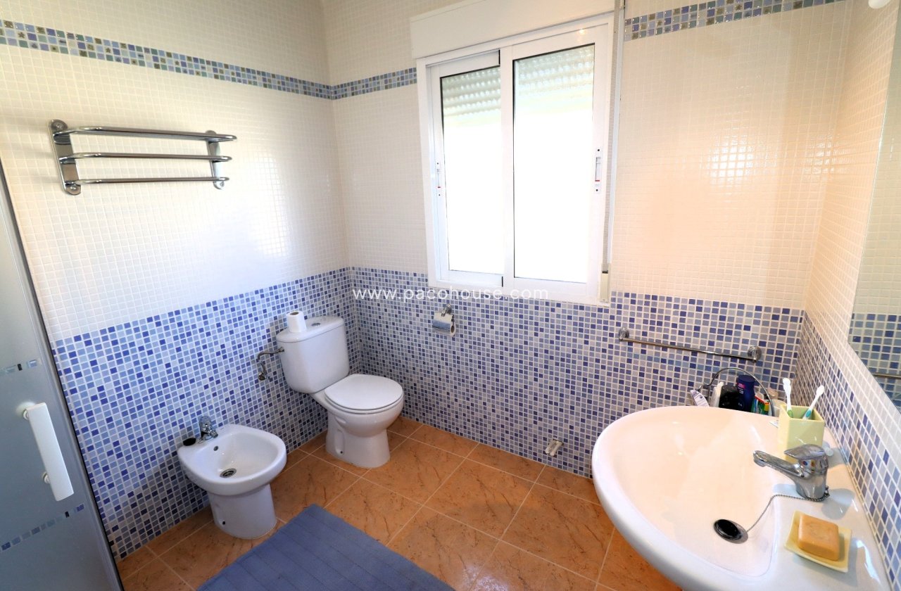 Resale - Villa -
La Parroquia