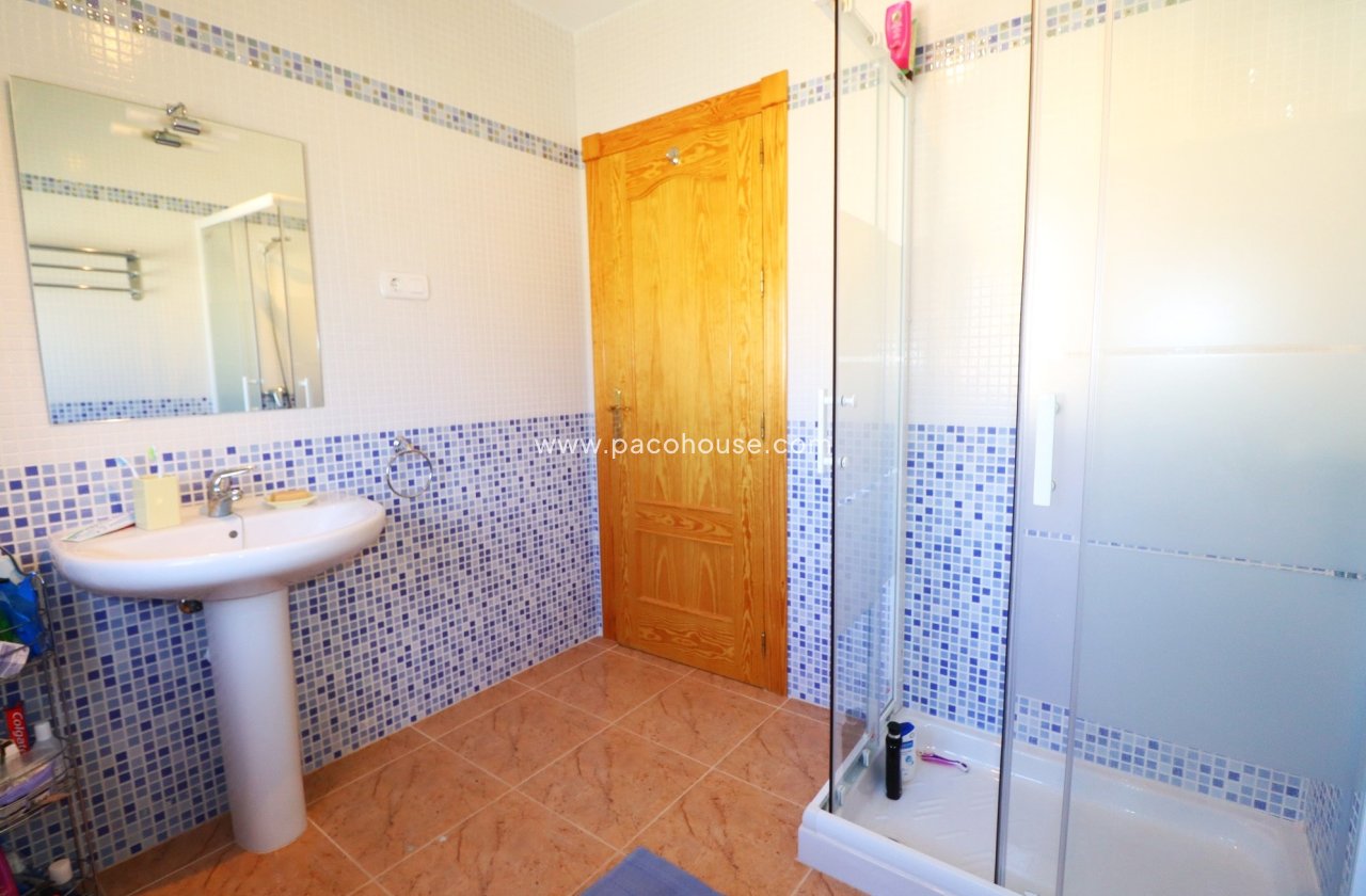 Resale - Villa -
La Parroquia