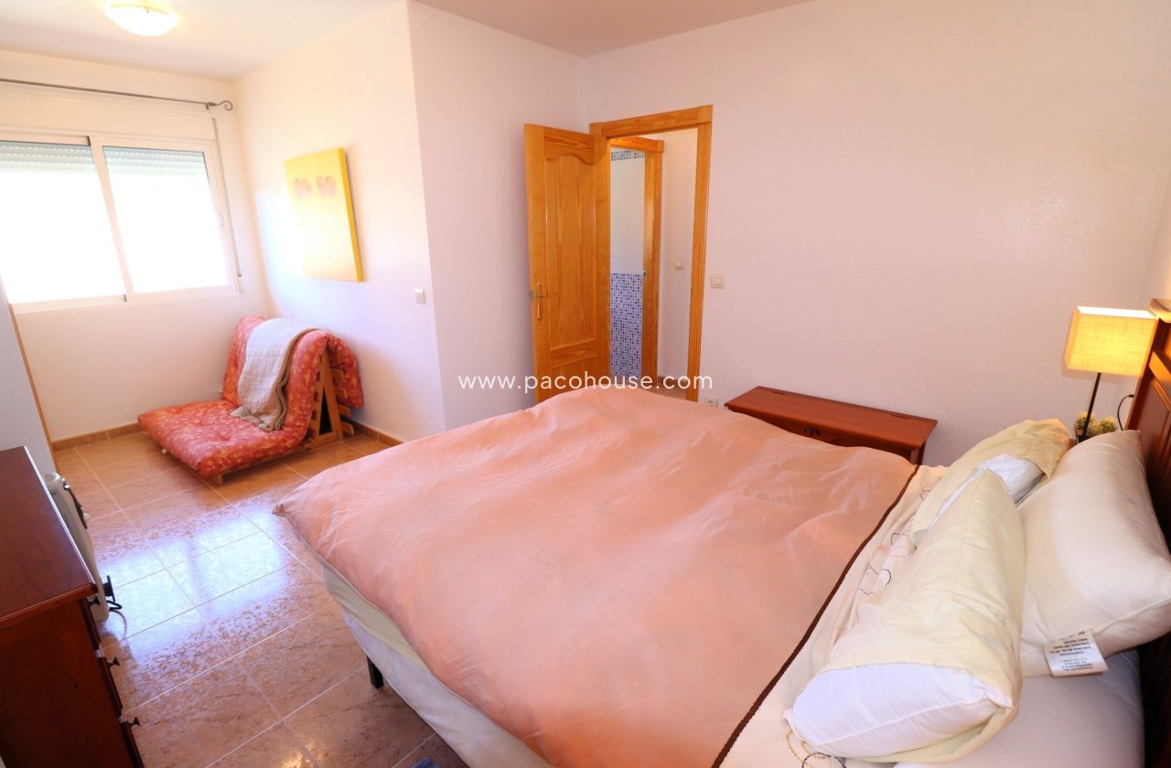 Resale - Villa -
La Parroquia