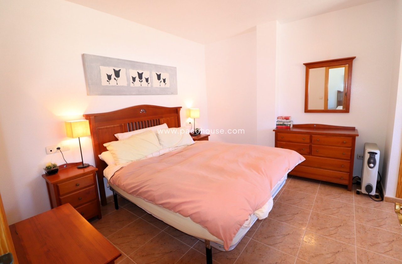Resale - Villa -
La Parroquia