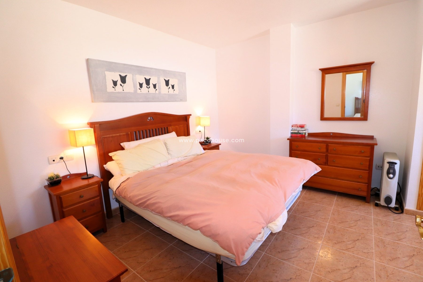 Resale - Villa -
La Parroquia