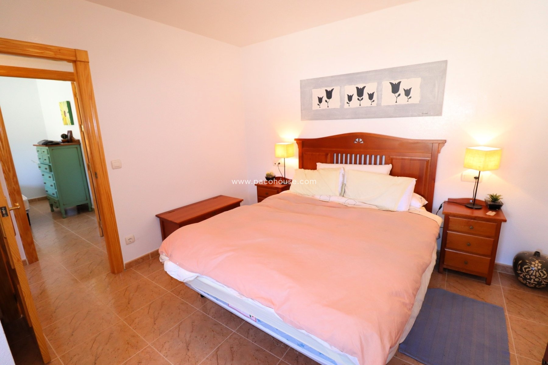 Resale - Villa -
La Parroquia