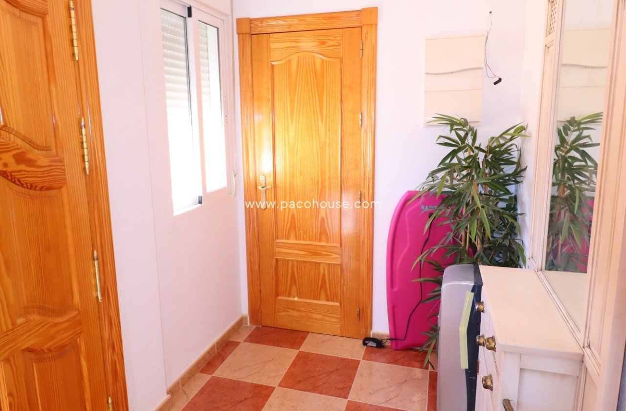 Resale - Villa -
La Parroquia