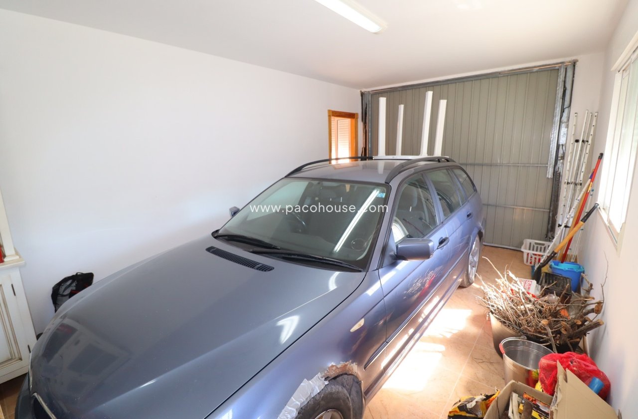 Resale - Villa -
La Parroquia