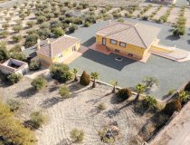 Resale - Villa -
La Parroquia