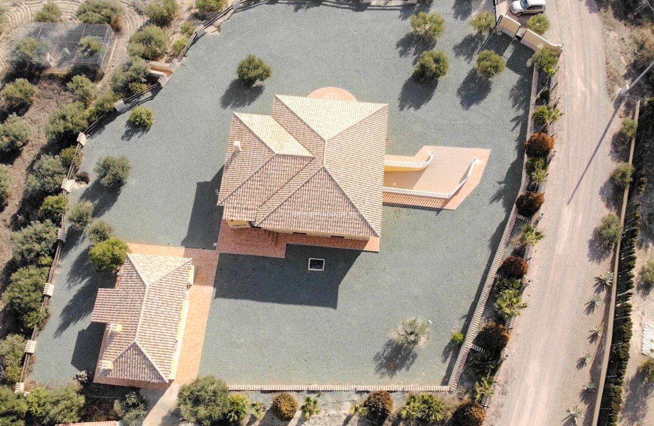 Resale - Villa -
La Parroquia