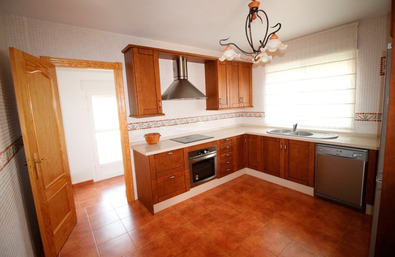 Resale - Villa -
La Parroquia