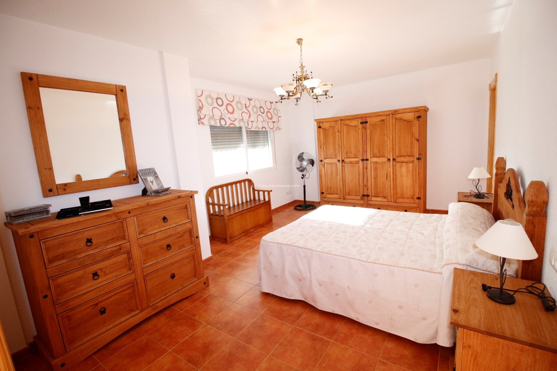 Resale - Villa -
La Parroquia