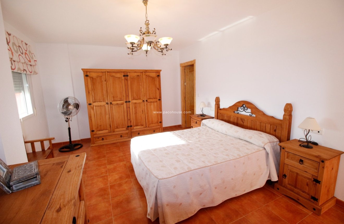 Resale - Villa -
La Parroquia