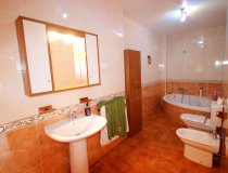 Resale - Villa -
La Parroquia