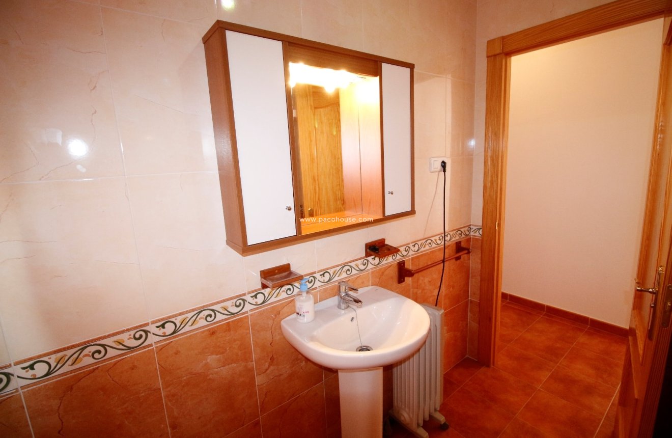 Resale - Villa -
La Parroquia