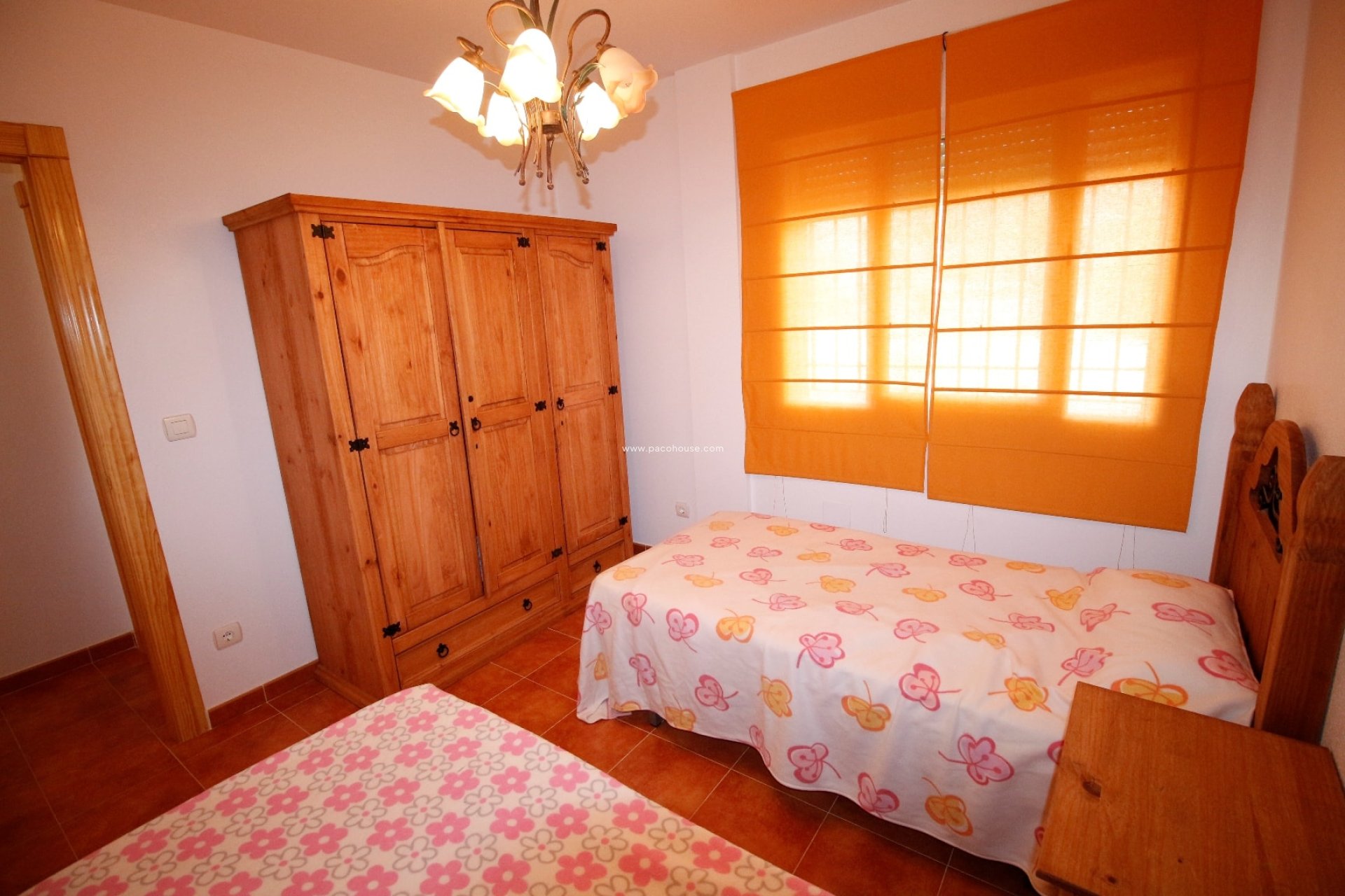 Resale - Villa -
La Parroquia