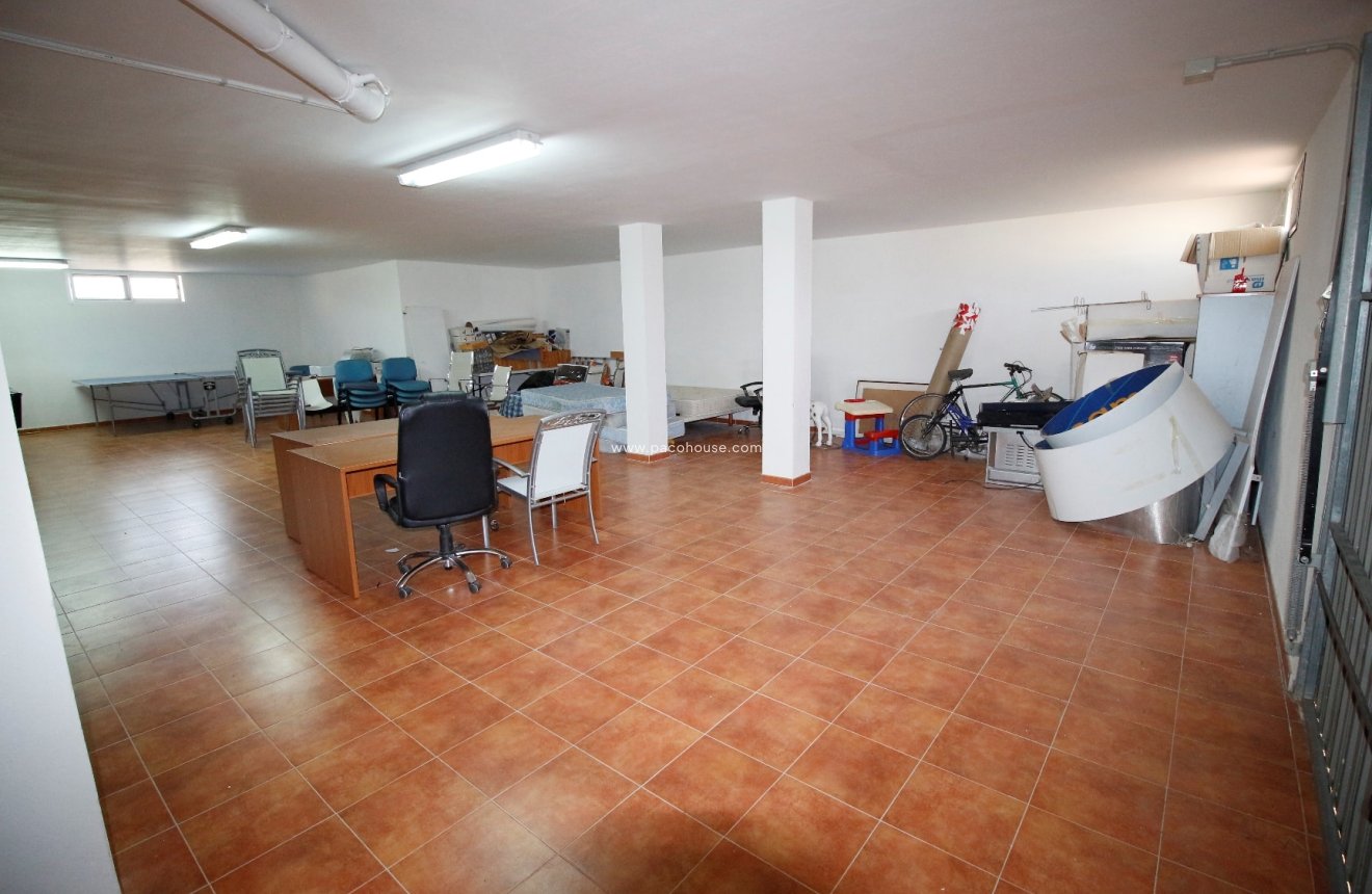 Resale - Villa -
La Parroquia