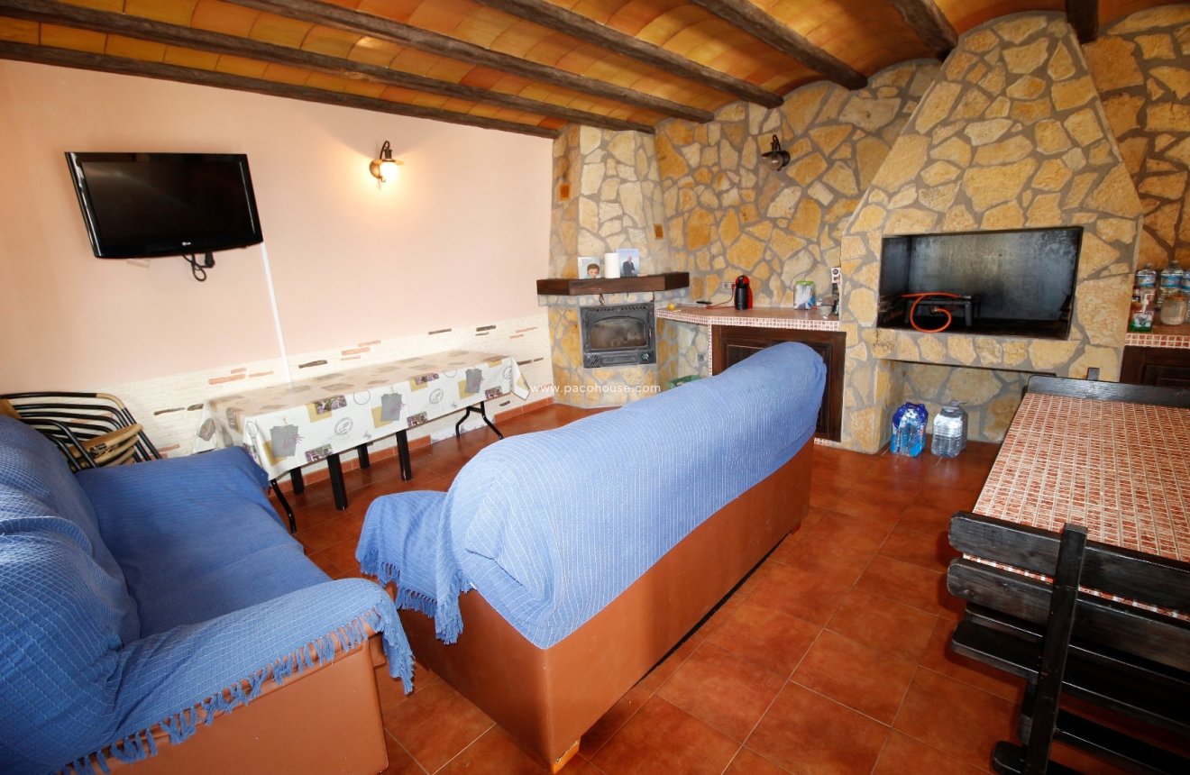 Resale - Villa -
La Parroquia