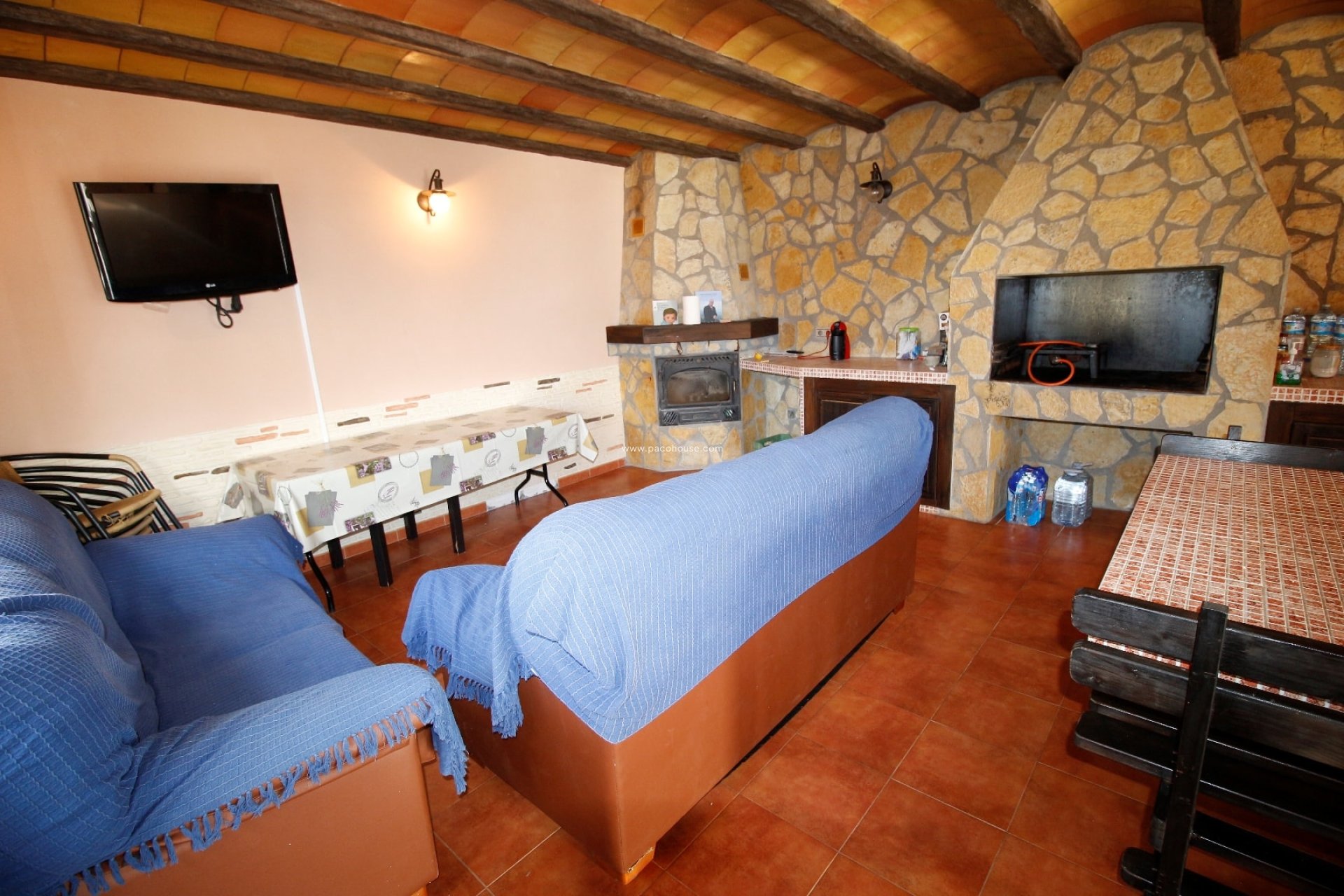 Resale - Villa -
La Parroquia