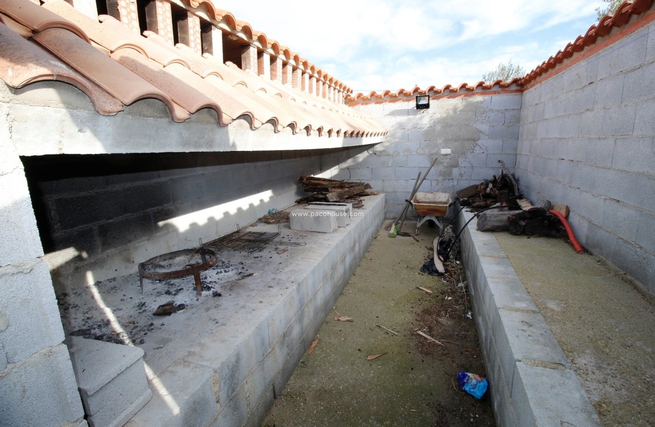 Resale - Villa -
La Parroquia