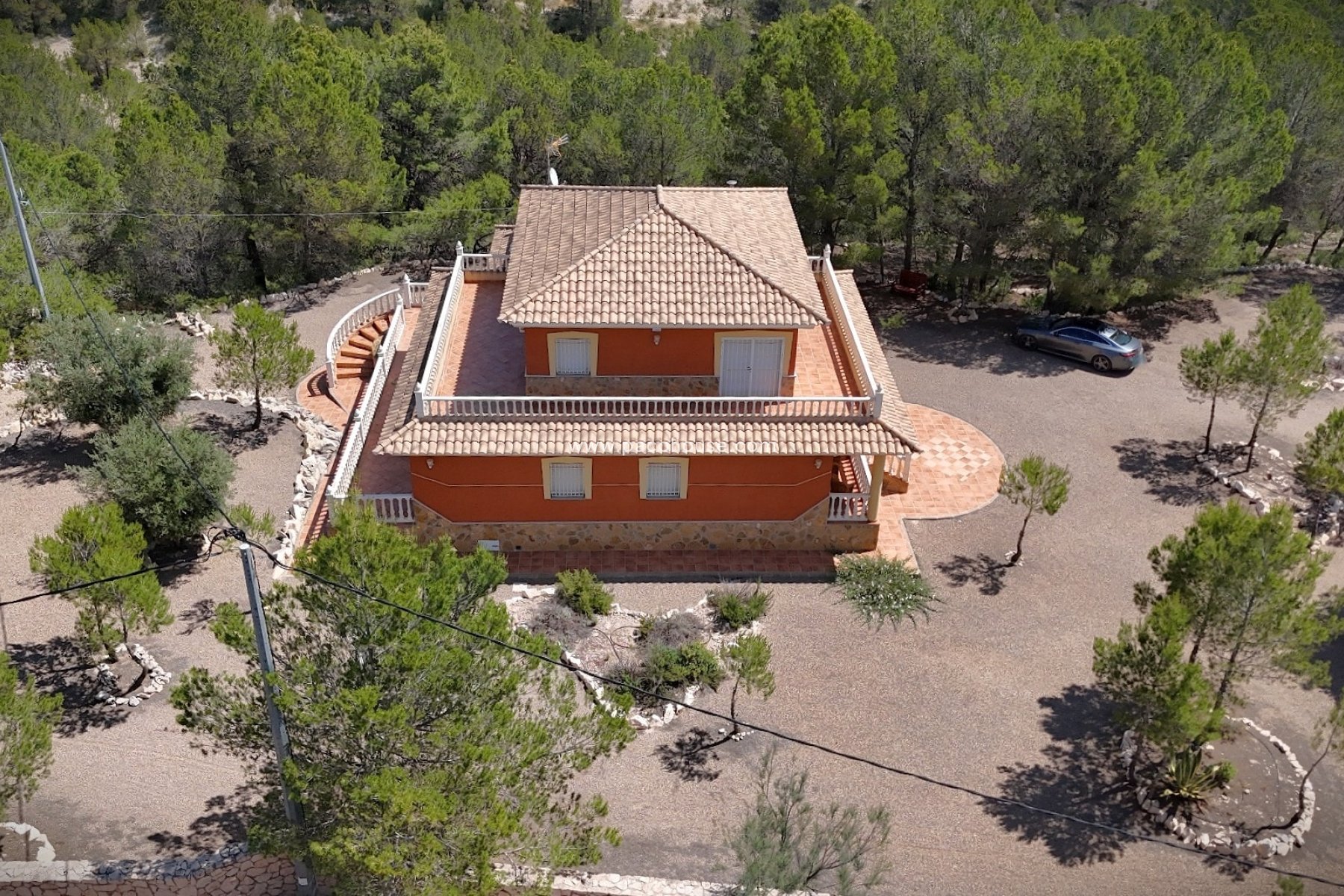 Resale - Villa -
La Parroquia