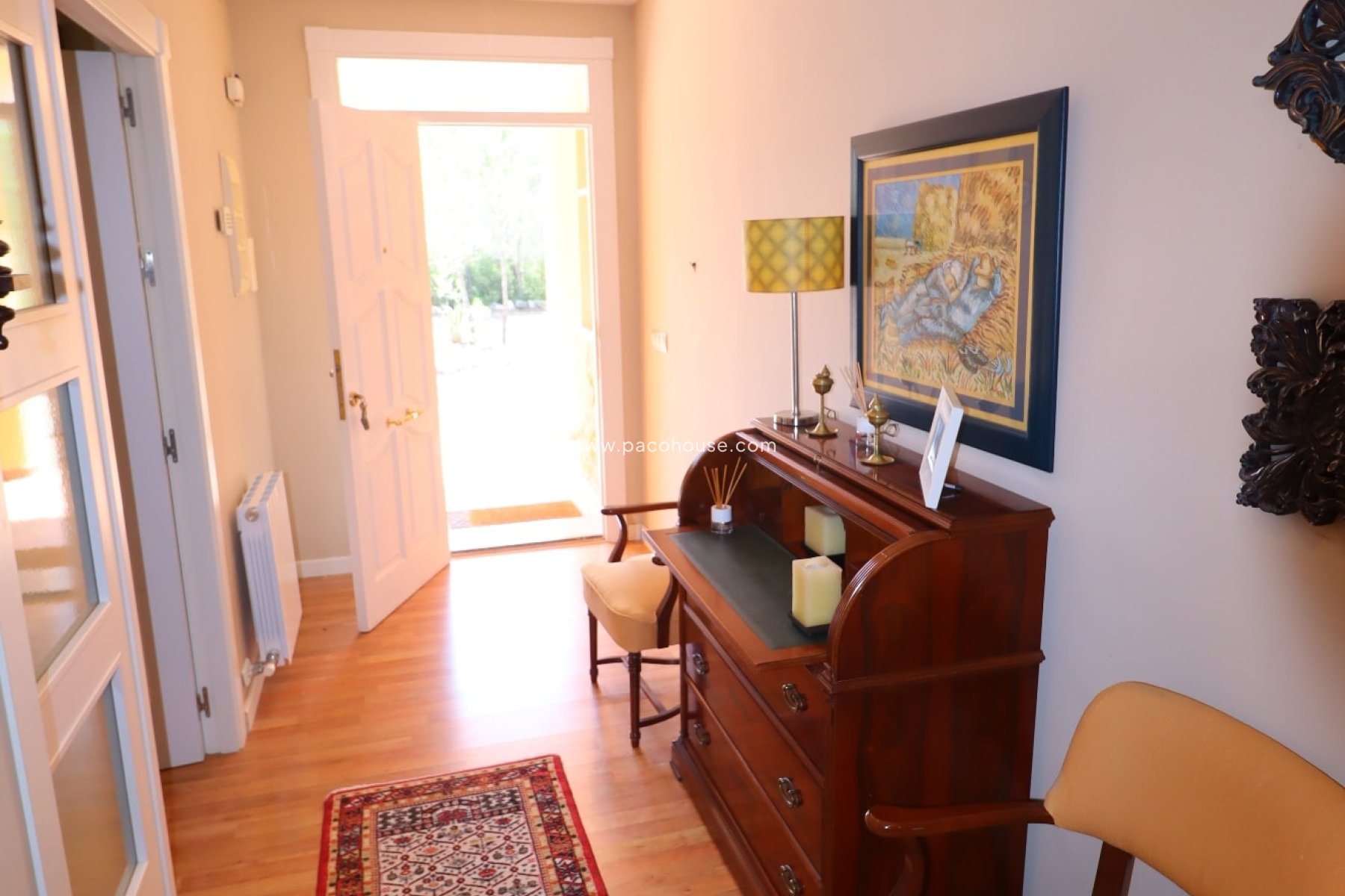 Resale - Villa -
La Parroquia