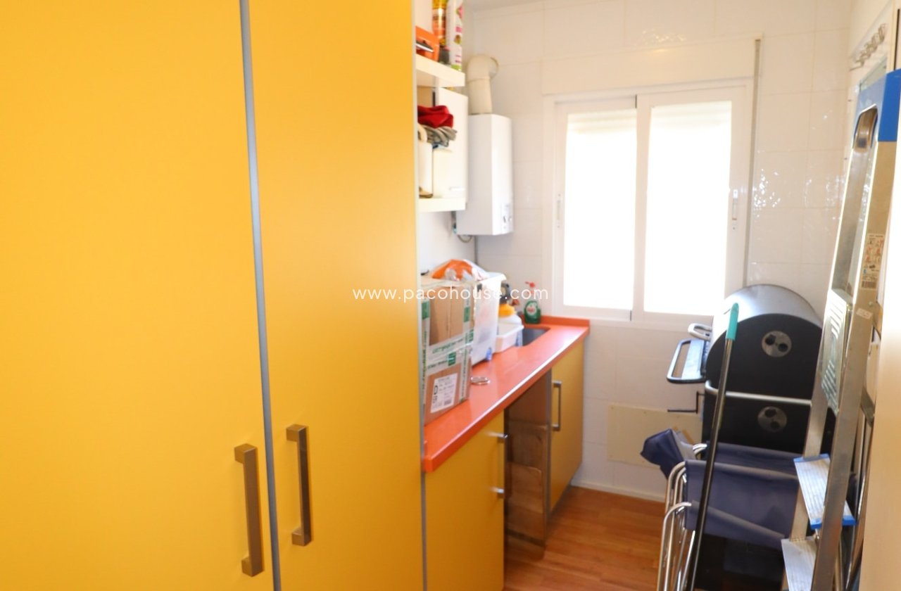 Resale - Villa -
La Parroquia