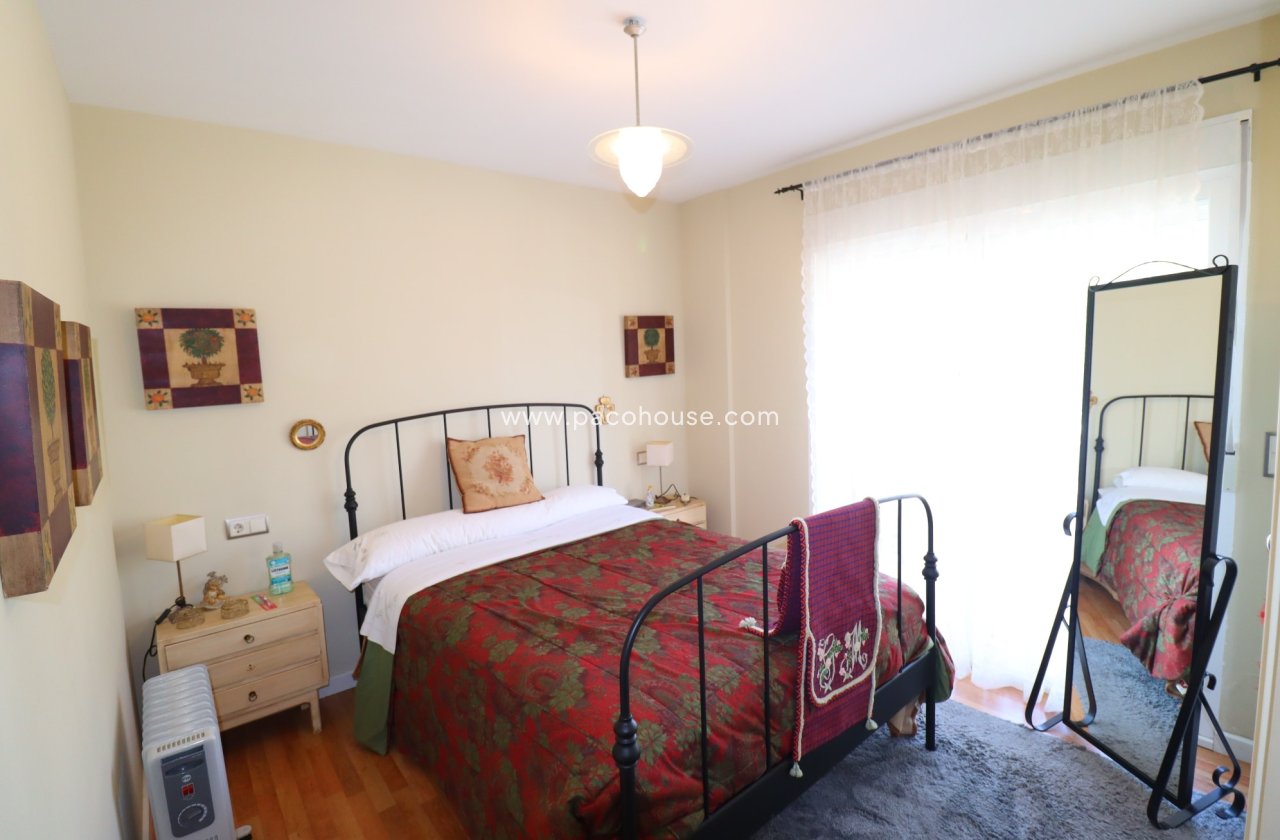 Resale - Villa -
La Parroquia