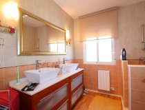 Resale - Villa -
La Parroquia