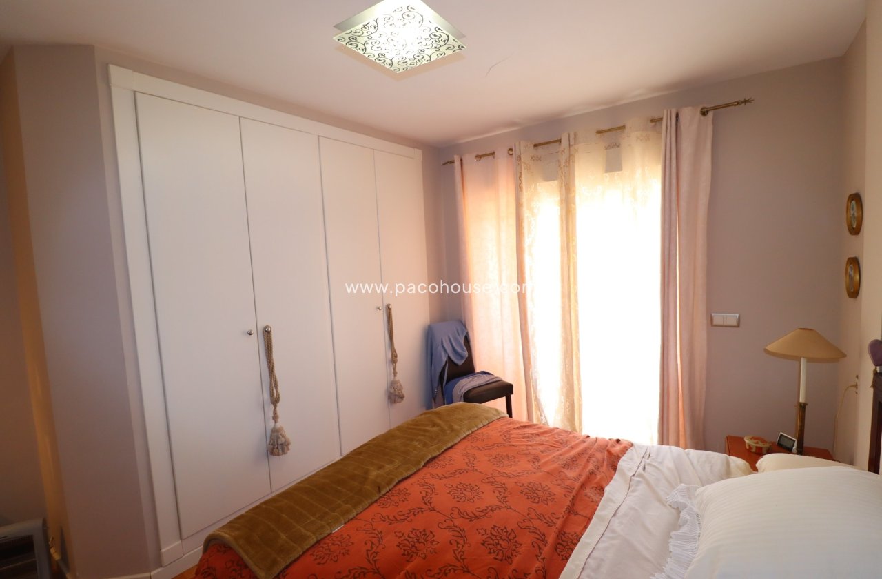 Resale - Villa -
La Parroquia