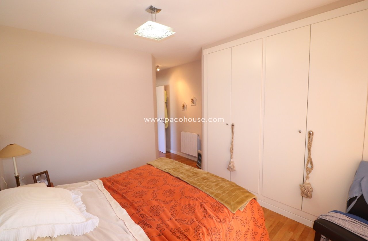 Resale - Villa -
La Parroquia