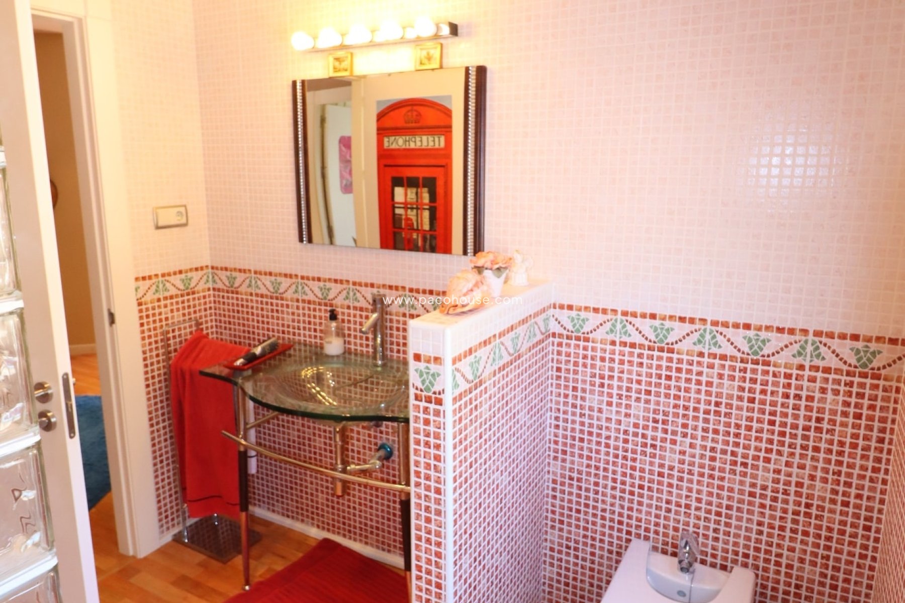 Resale - Villa -
La Parroquia