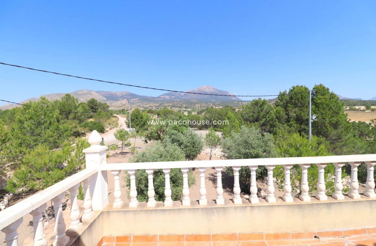 Resale - Villa -
La Parroquia