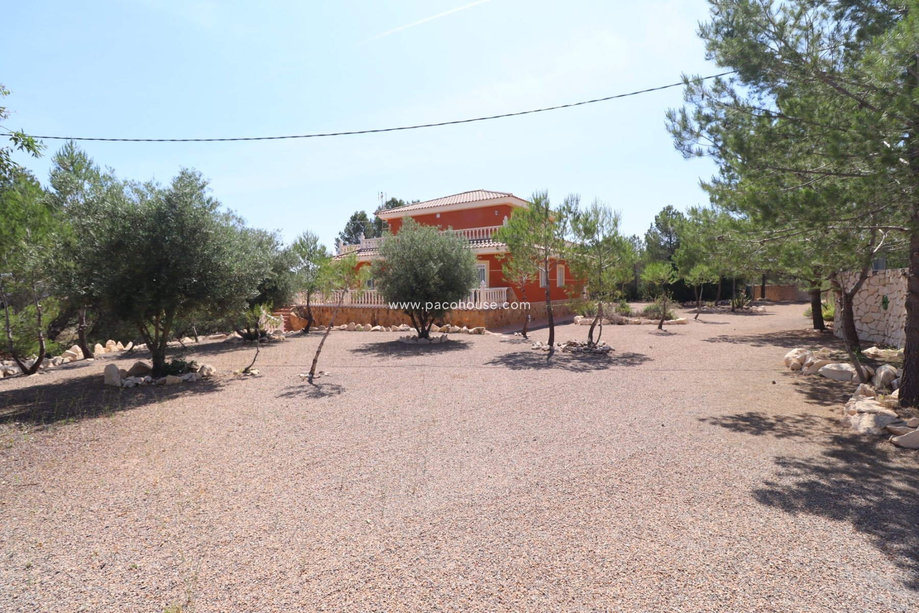 Resale - Villa -
La Parroquia