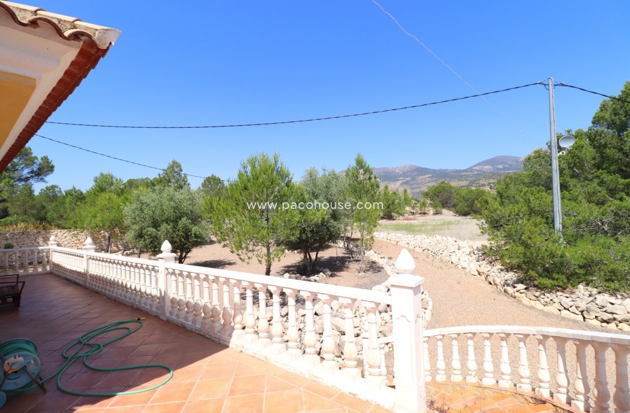 Resale - Villa -
La Parroquia