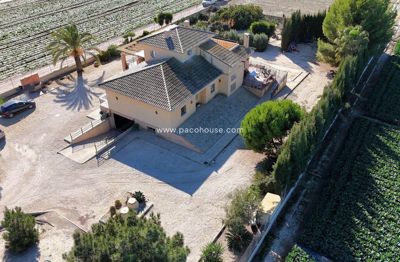 Resale - Villa -
Lorca