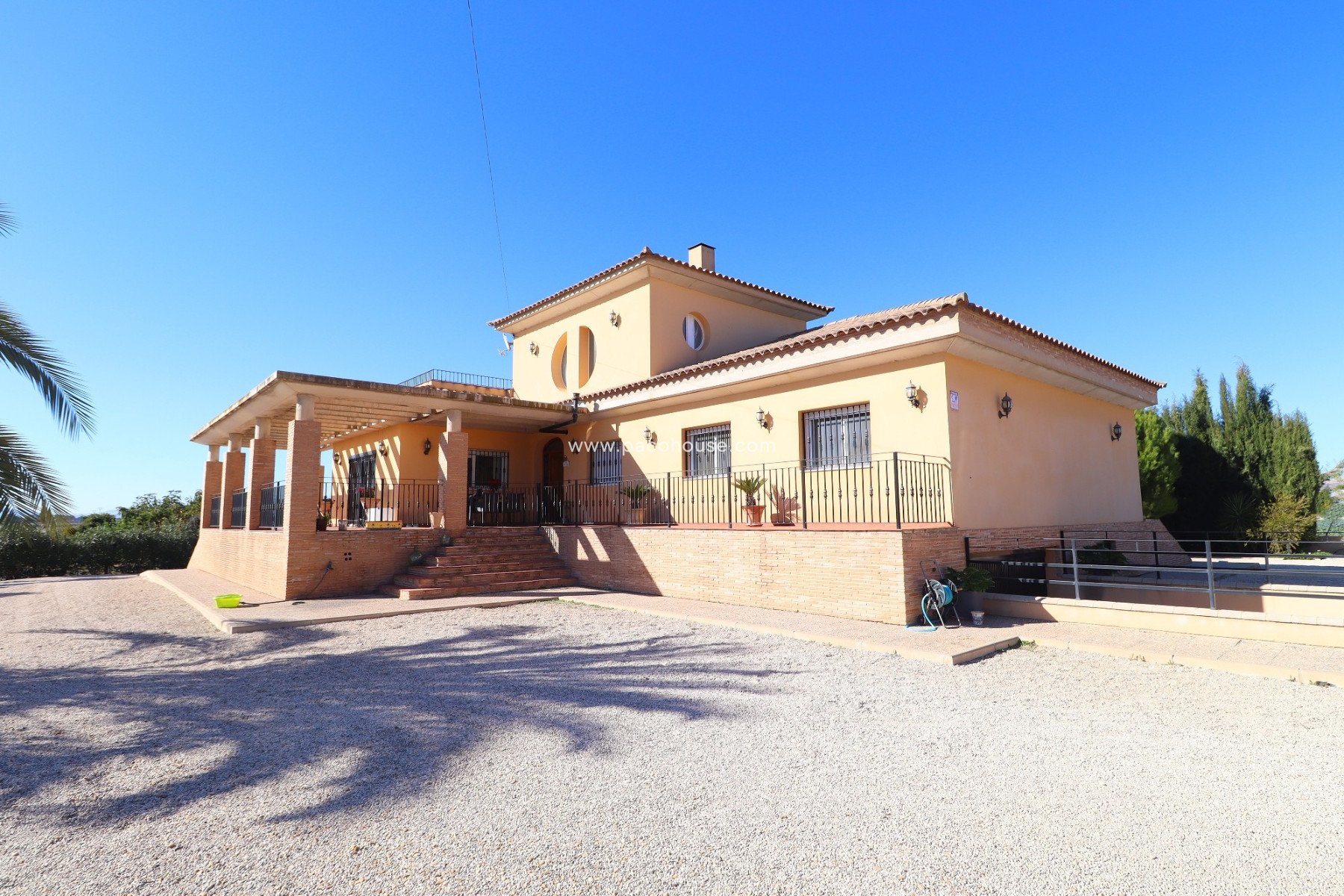 Resale - Villa -
Lorca