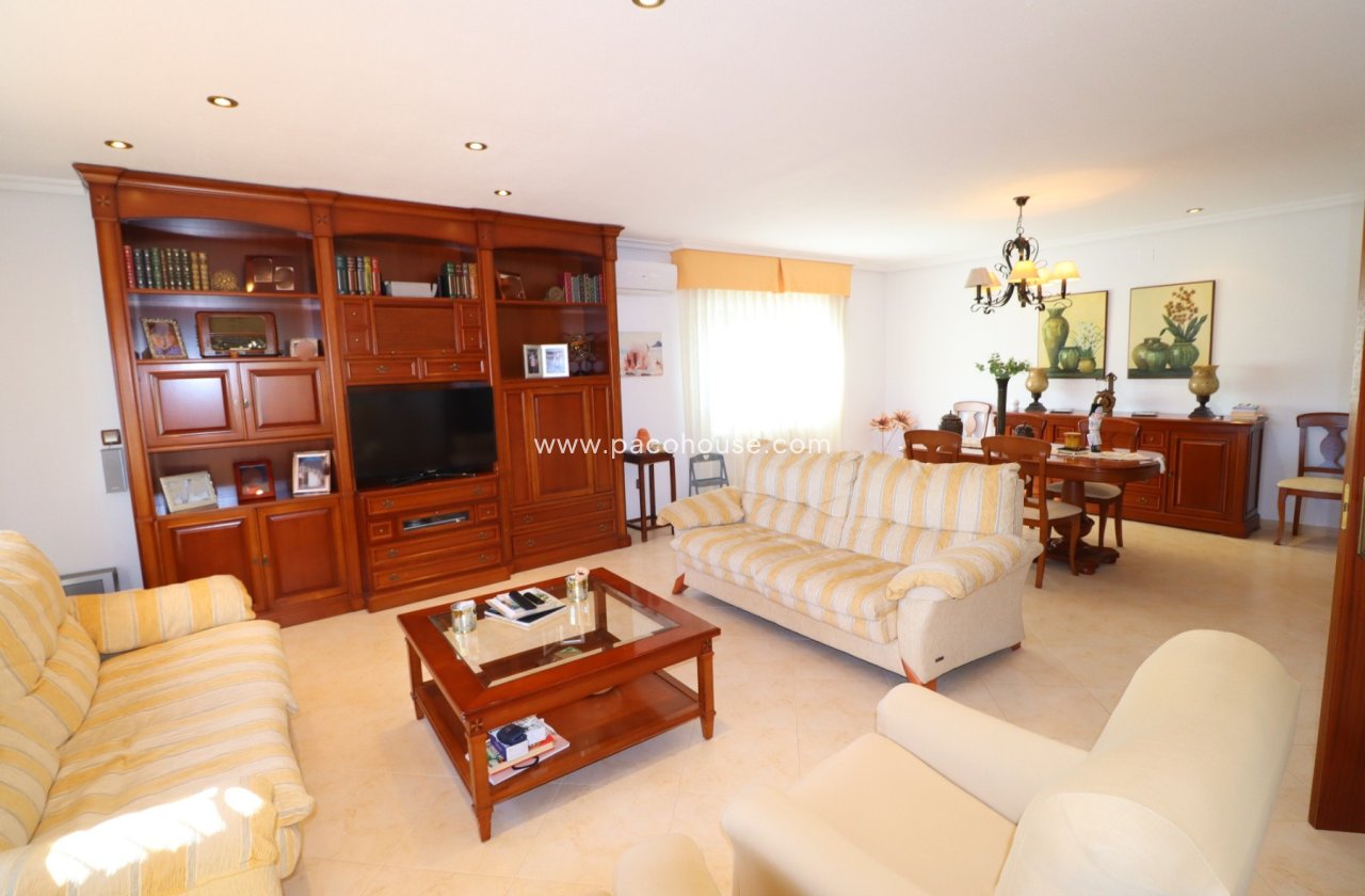 Resale - Villa -
Lorca