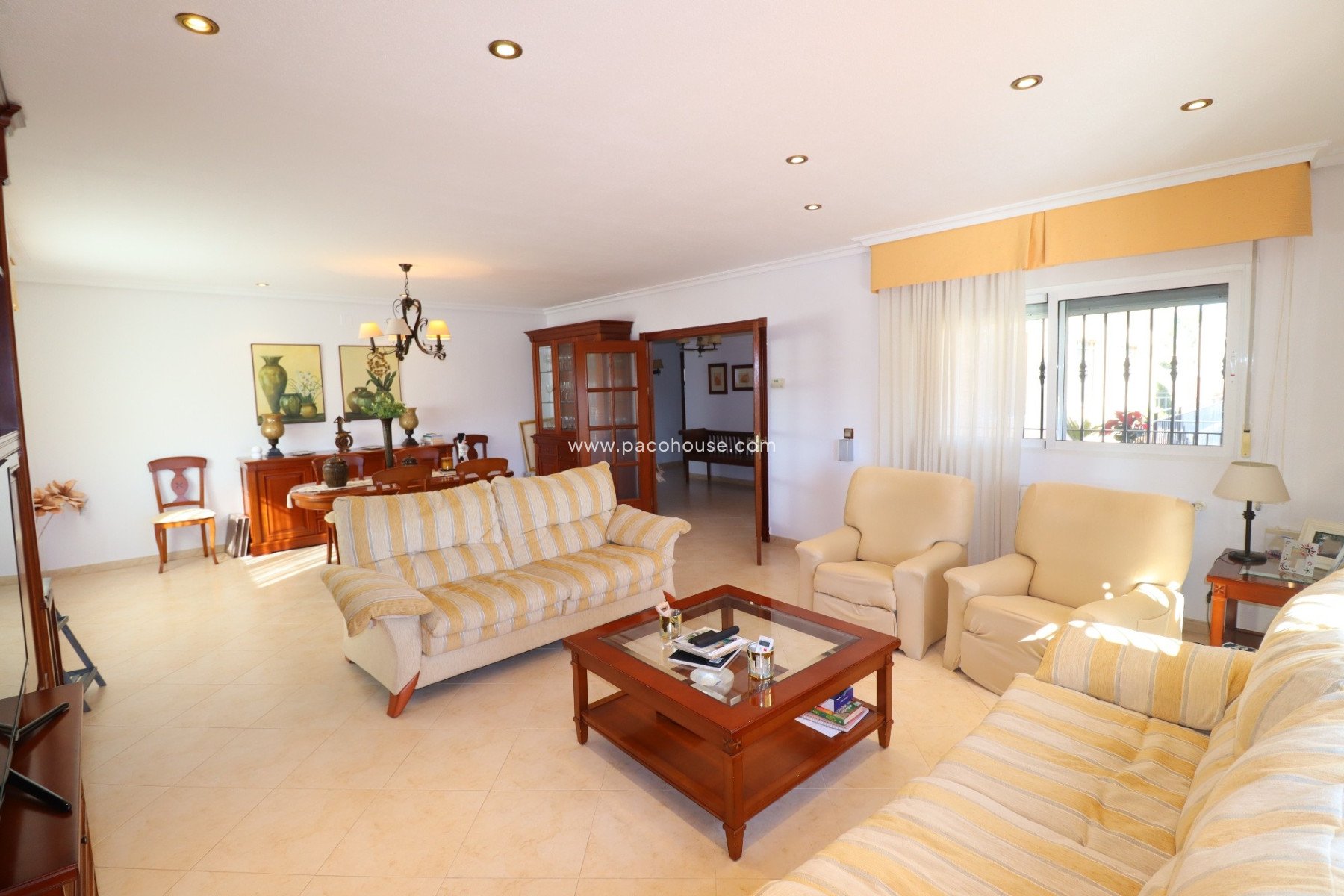 Resale - Villa -
Lorca