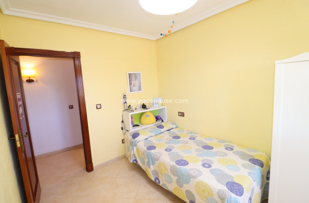 Resale - Villa -
Lorca