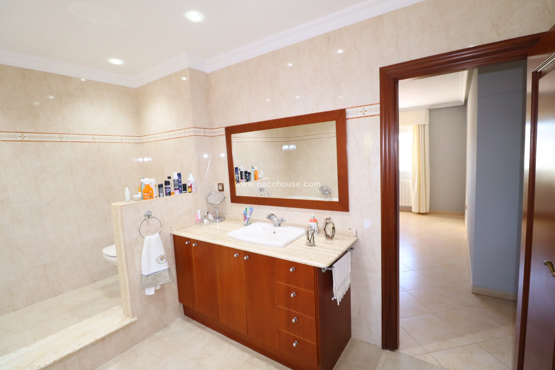 Resale - Villa -
Lorca