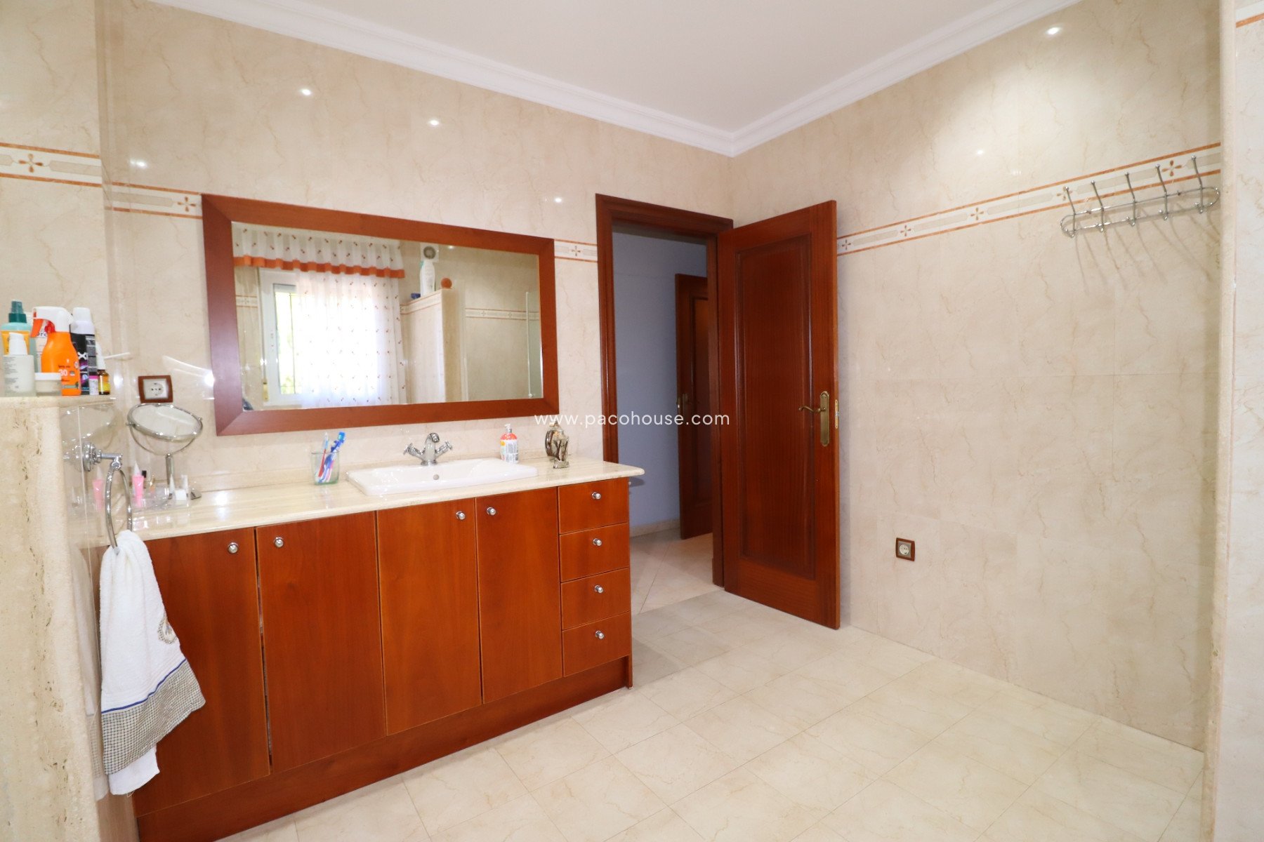 Resale - Villa -
Lorca